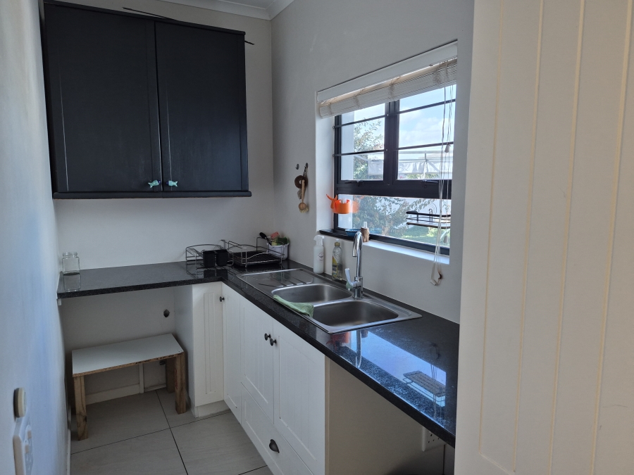 4 Bedroom Property for Sale in Pearl Bay Western Cape